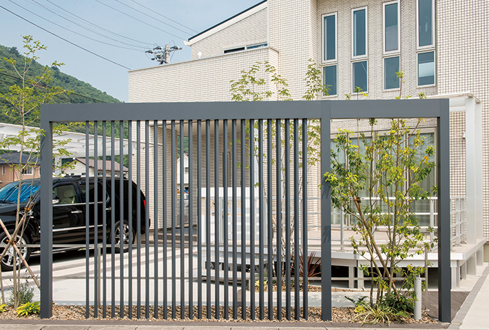 圧迫感のないフェンスイメージ